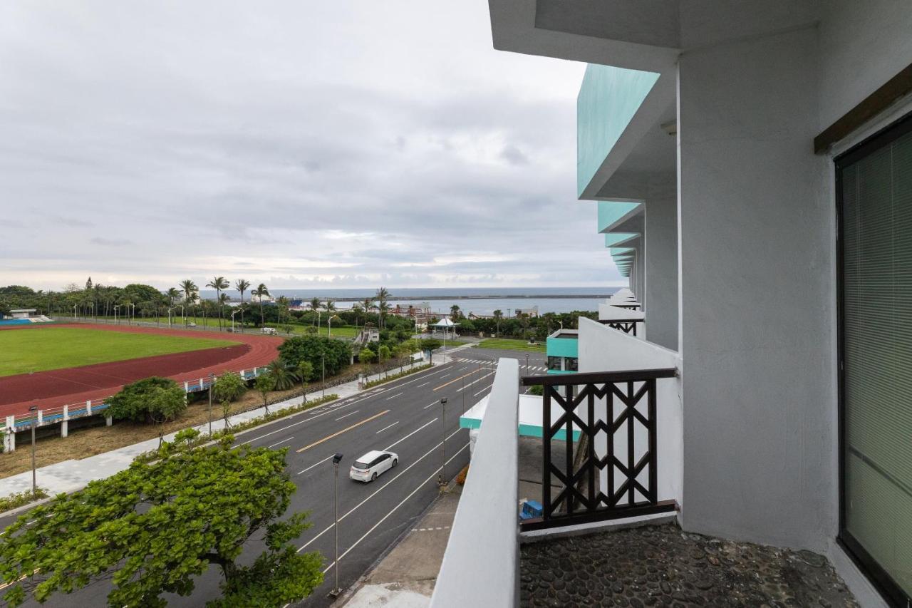 Dongxu Resort Hotel Città di Hualien Esterno foto